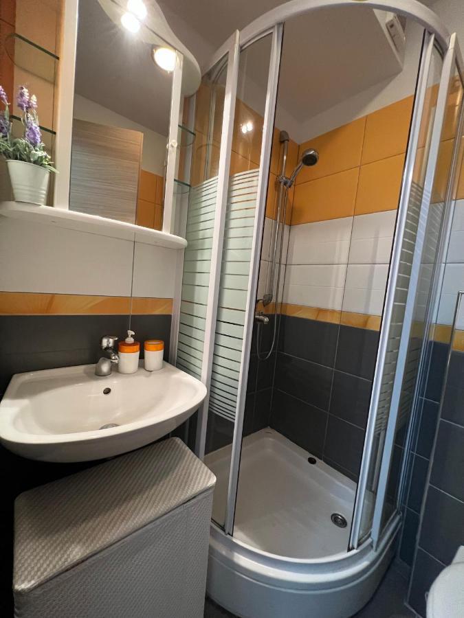 Apartman Center 오미스 외부 사진
