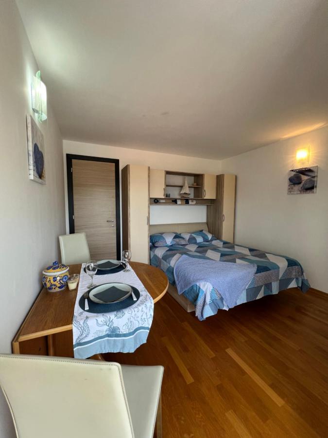 Apartman Center 오미스 외부 사진