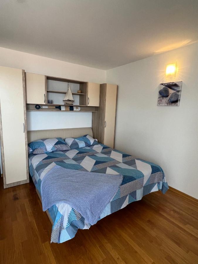 Apartman Center 오미스 외부 사진